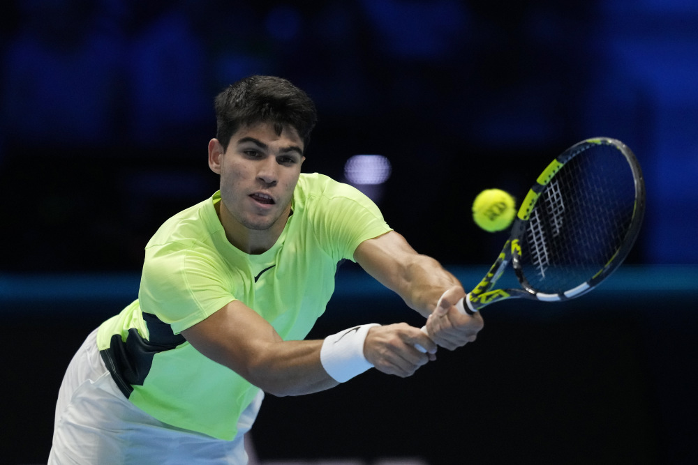 ATP总决赛完胜法网，兹维列夫刷新纪录