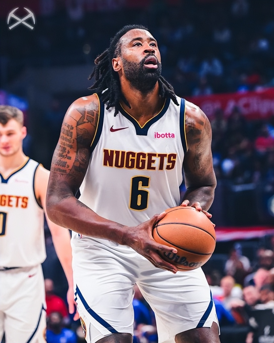 掘金完胜步行者，乔治状态火热