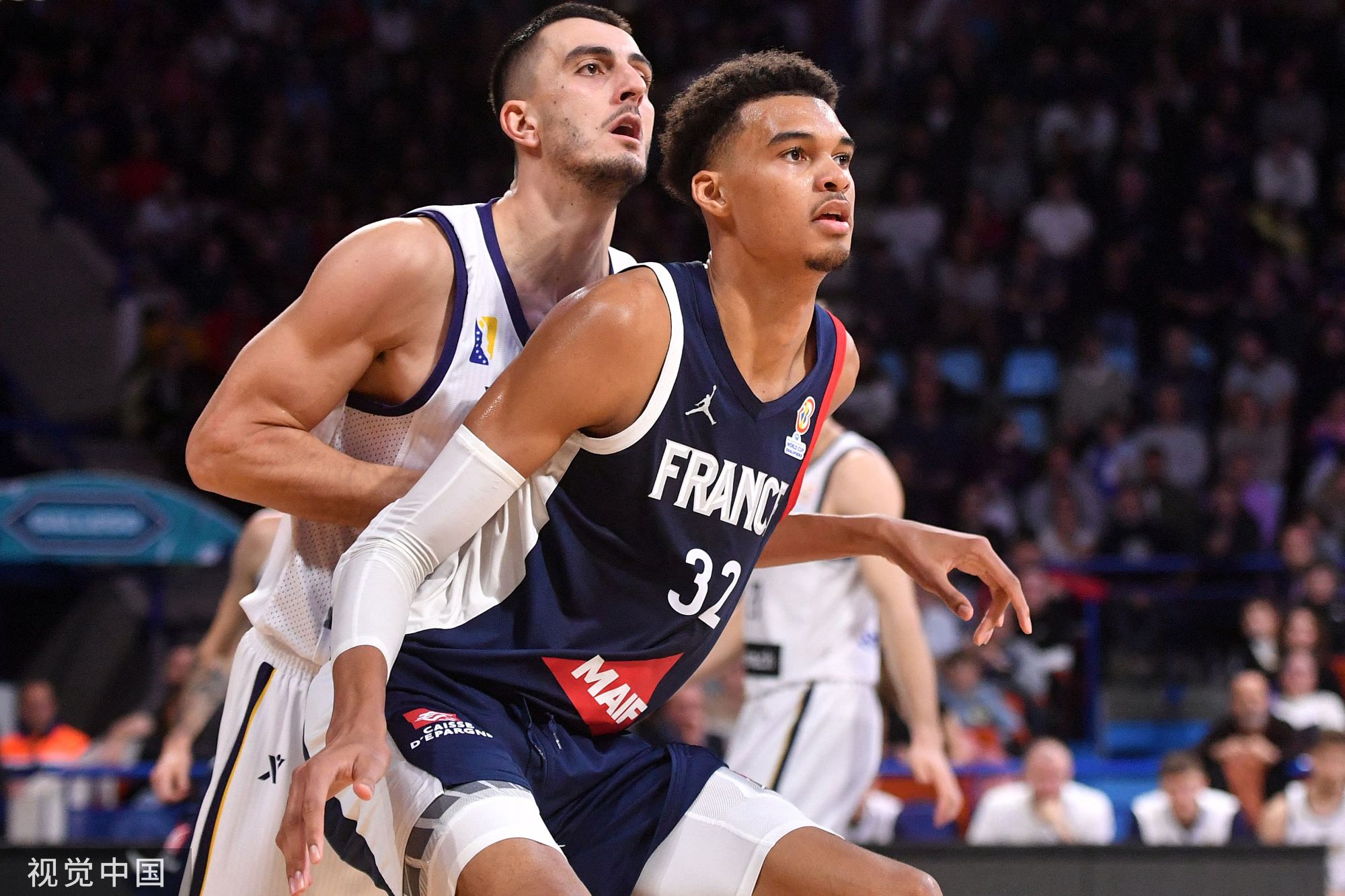 法国队轻取印度队，辛杜关键制胜