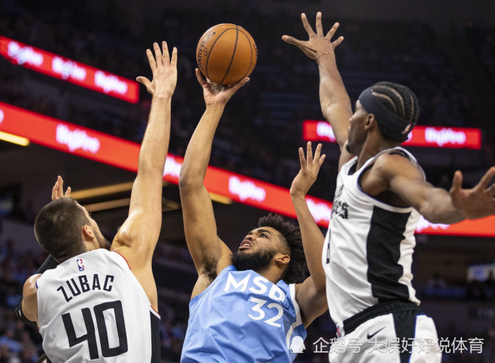 红牛二队力克威廉姆斯，拉塞尔统治全场