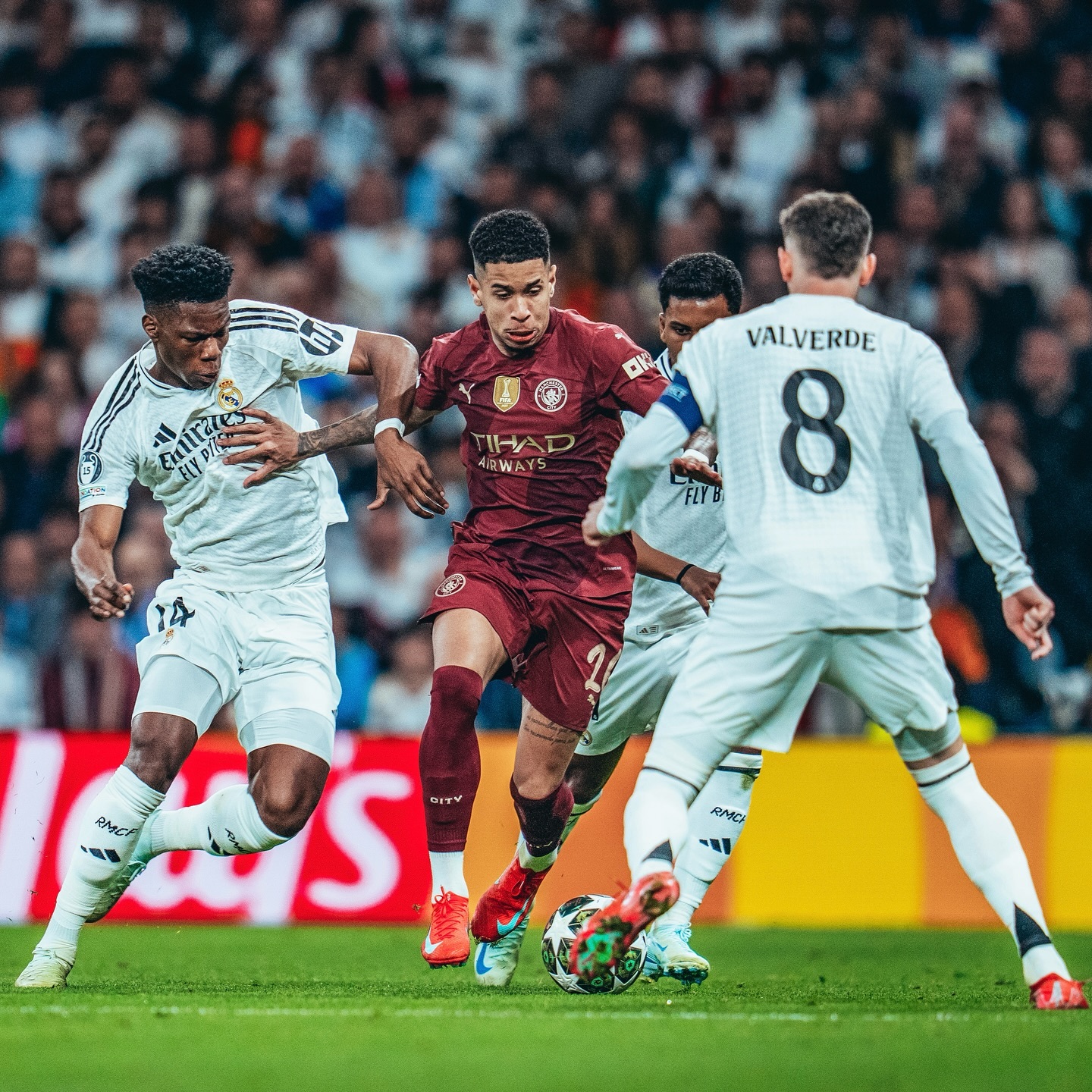 曼城险胜日本，卡塞米罗状态火热