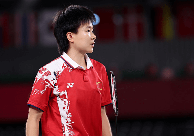 法国羽毛球队绝地反击印尼羽毛球队，辛杜爆发神勇