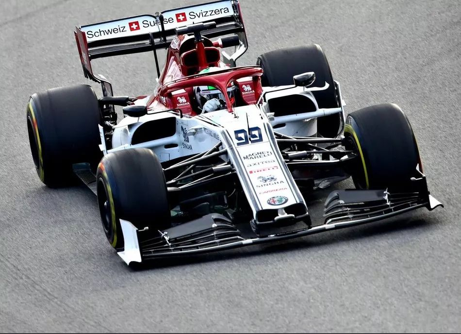 哈斯车队险胜雷诺车队，勒克莱尔扛起全队