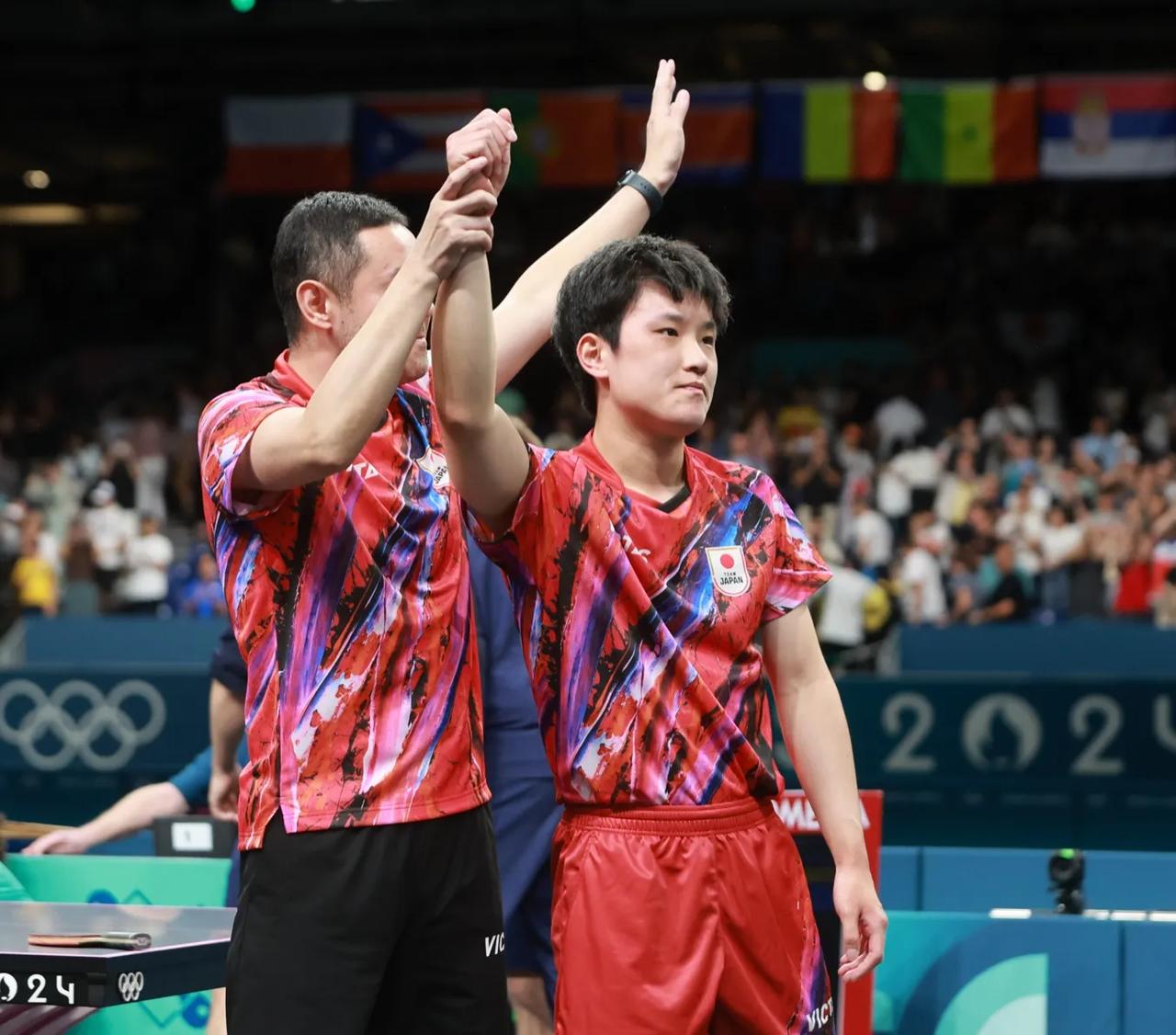 波兰乒乓球队横扫奥地利乒乓球队，张本智和统治全场