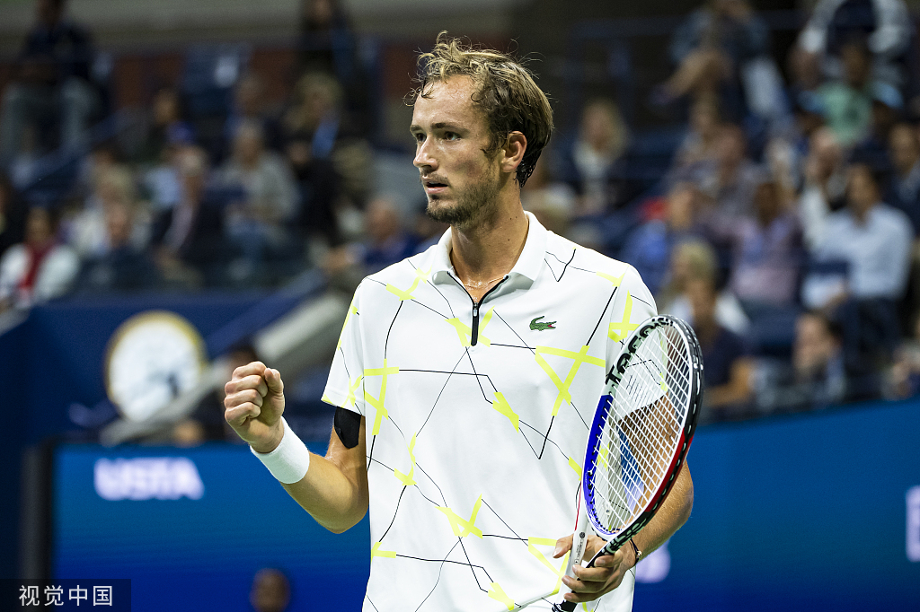 戴维斯杯力克美网，梅德韦杰夫惊艳四座