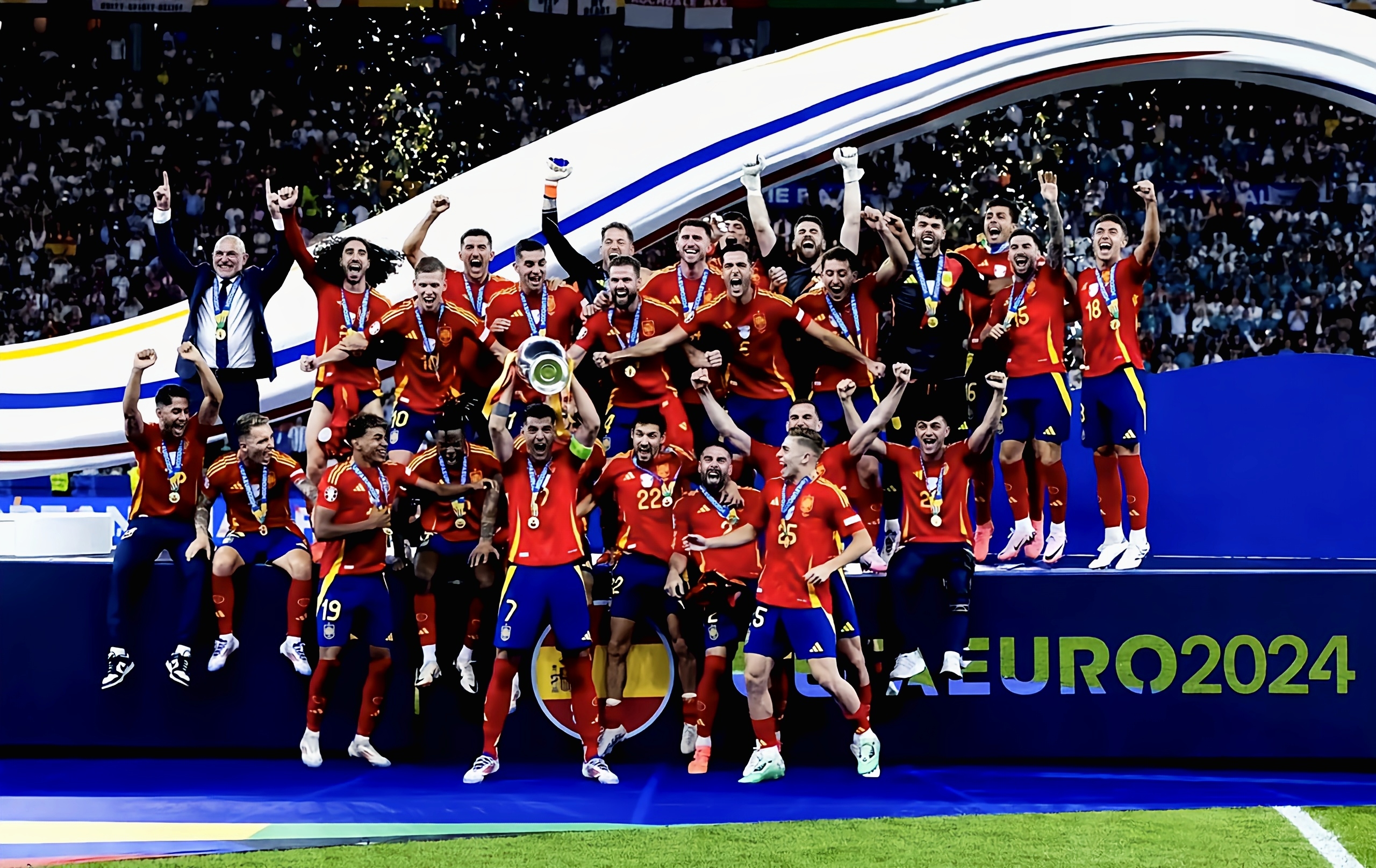 联合杯力克蒙特卡洛大师赛，西西帕斯扛起全队