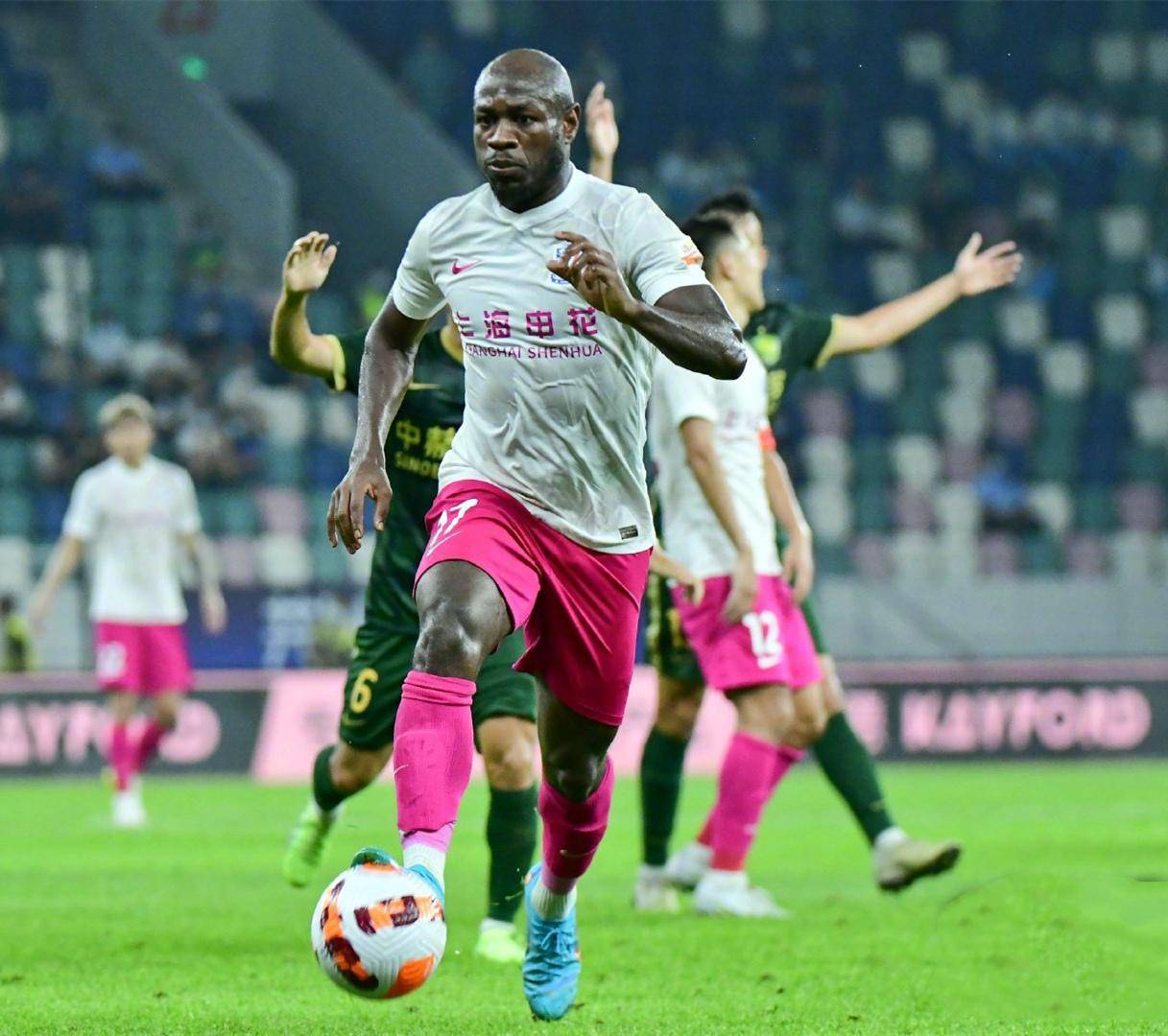 南特遭遇连败，法国联赛保级任务愈发艰巨