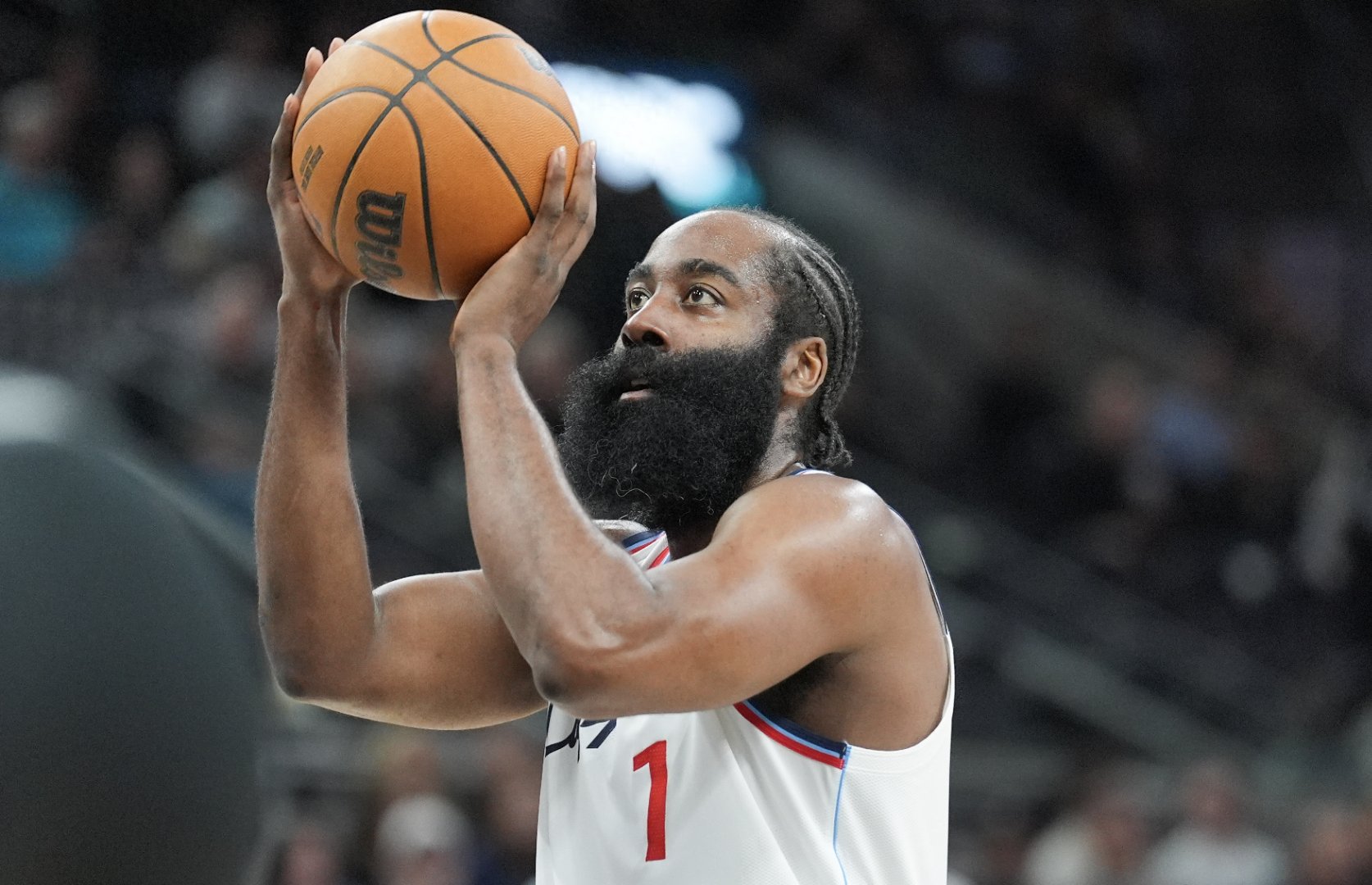 快船客场力克活塞,结束三连败 快船客场力克活塞,结束三连败