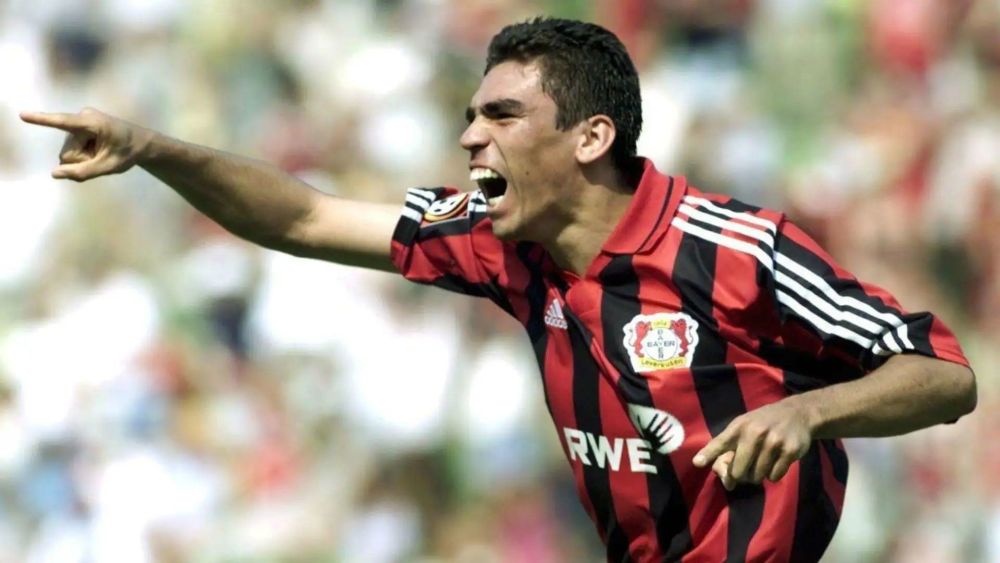 勒沃库森遭遇惨败，沙尔克继续颓势