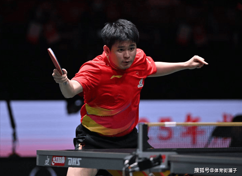 波兰队碾压日本队，梁靖崑高光表现