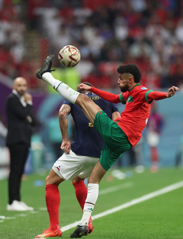 摩纳哥队在比赛中踢出好表现